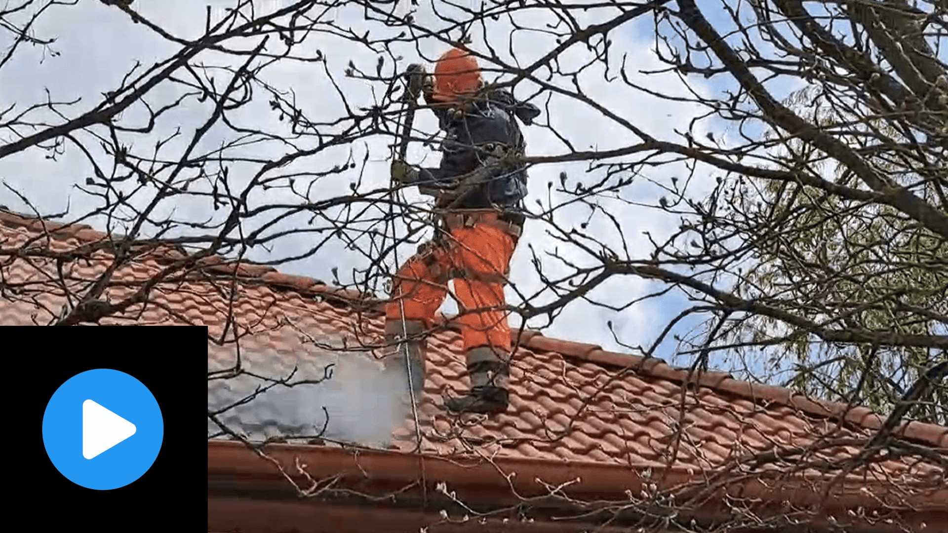 Tetőtisztítás - cseréptető tisztítás videó - 06 Referencia videó - Kőtisztítás.eu