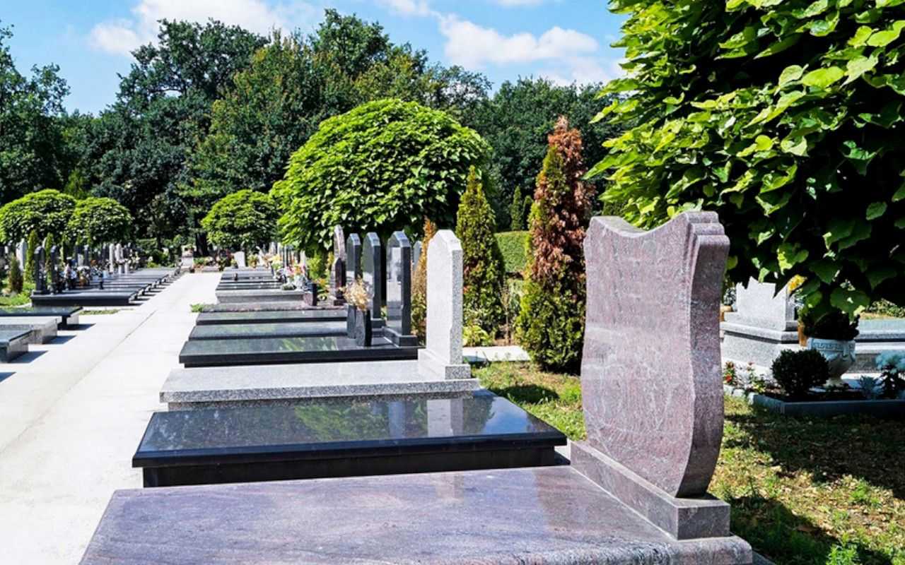 Sírkőtisztítás - sírkő tisztítása - Kőtisztítás.eu